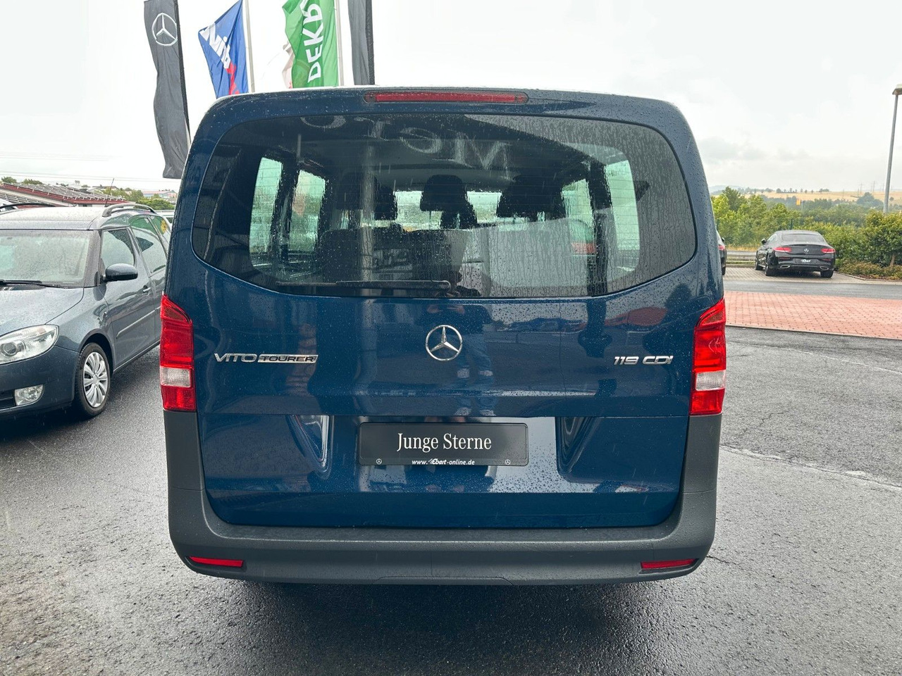 Mercedes-Benz Vito 119 CDI Tourer 3200 Klima AHK Tempomat - Pikkubussi: kuva Mercedes-Benz Vito 119 CDI Tourer 3200 Klima AHK Tempomat - Pikkubussi Mercedes-Benz Vito 119 CDI Tourer 3200 Klima AHK Tempomat - Pikkubussi: kuva Mercedes-Benz Vito 119 CDI Tourer 3200 Klima AHK Tempomat - Pikkubussi