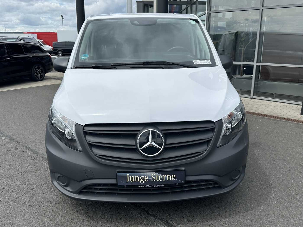 Mercedes-Benz eVito 112 Klima Kamera Navi SHZ Tempomat - Pieni pakettiauto, Sähköpakettiauto: kuva Mercedes-Benz eVito 112 Klima Kamera Navi SHZ Tempomat - Pieni pakettiauto, Sähköpakettiauto Mercedes-Benz eVito 112 Klima Kamera Navi SHZ Tempomat - Pieni pakettiauto, Sähköpakettiauto: kuva Mercedes-Benz eVito 112 Klima Kamera Navi SHZ Tempomat - Pieni pakettiauto, Sähköpakettiauto