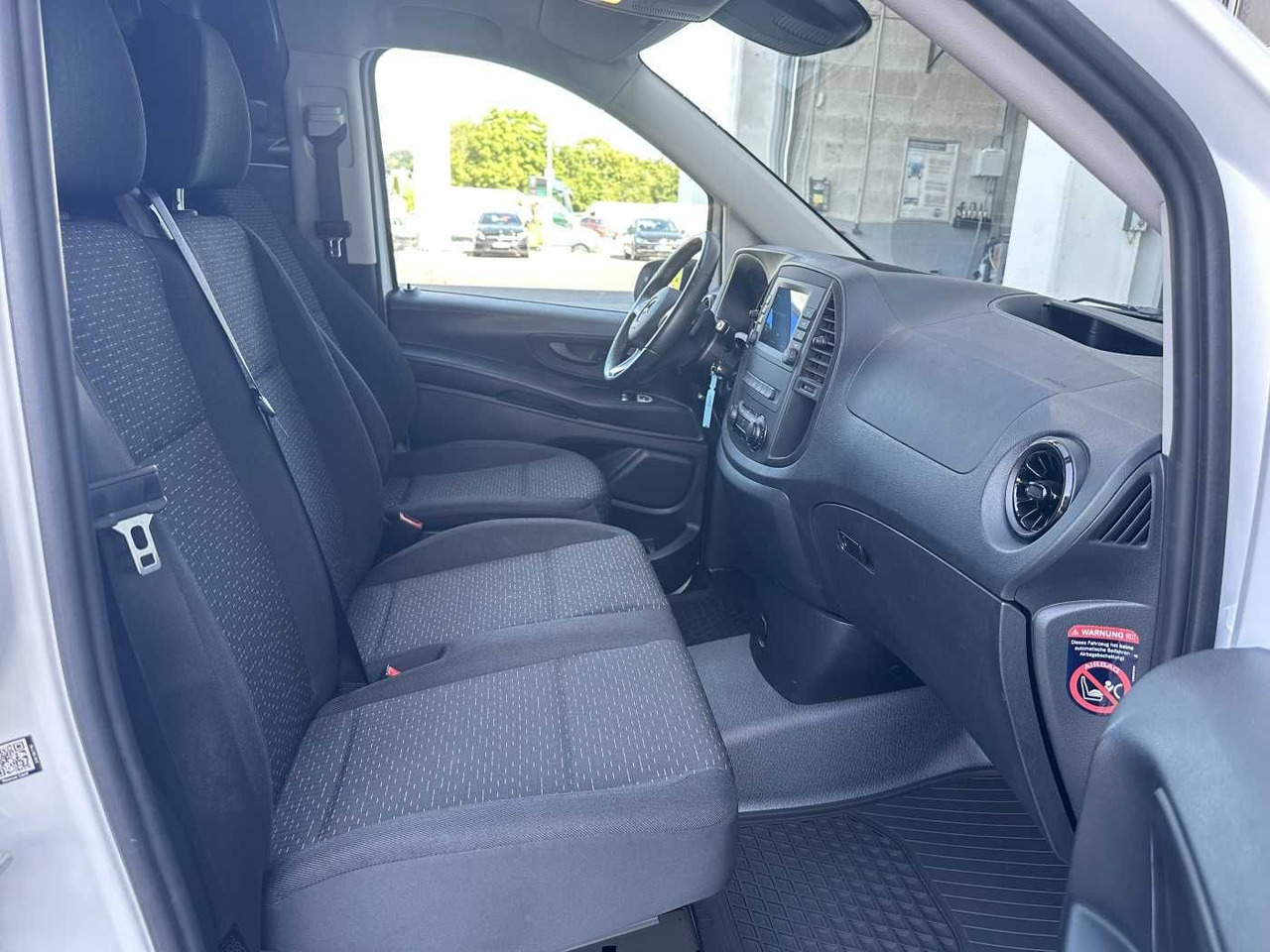 Leasing  Mercedes-Benz eVito 112 Klima Kamera Navi SHZ Tempomat Mercedes-Benz eVito 112 Klima Kamera Navi SHZ Tempomat: kuva Leasing  Mercedes-Benz eVito 112 Klima Kamera Navi SHZ Tempomat Mercedes-Benz eVito 112 Klima Kamera Navi SHZ Tempomat