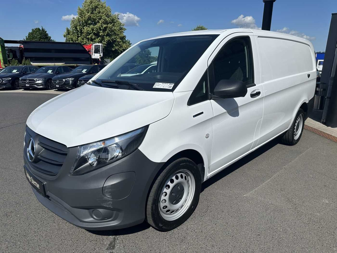 Mercedes-Benz eVito 112 Klima Kamera Navi SHZ Tempomat - Pieni pakettiauto, Sähköpakettiauto: kuva Mercedes-Benz eVito 112 Klima Kamera Navi SHZ Tempomat - Pieni pakettiauto, Sähköpakettiauto Mercedes-Benz eVito 112 Klima Kamera Navi SHZ Tempomat - Pieni pakettiauto, Sähköpakettiauto: kuva Mercedes-Benz eVito 112 Klima Kamera Navi SHZ Tempomat - Pieni pakettiauto, Sähköpakettiauto