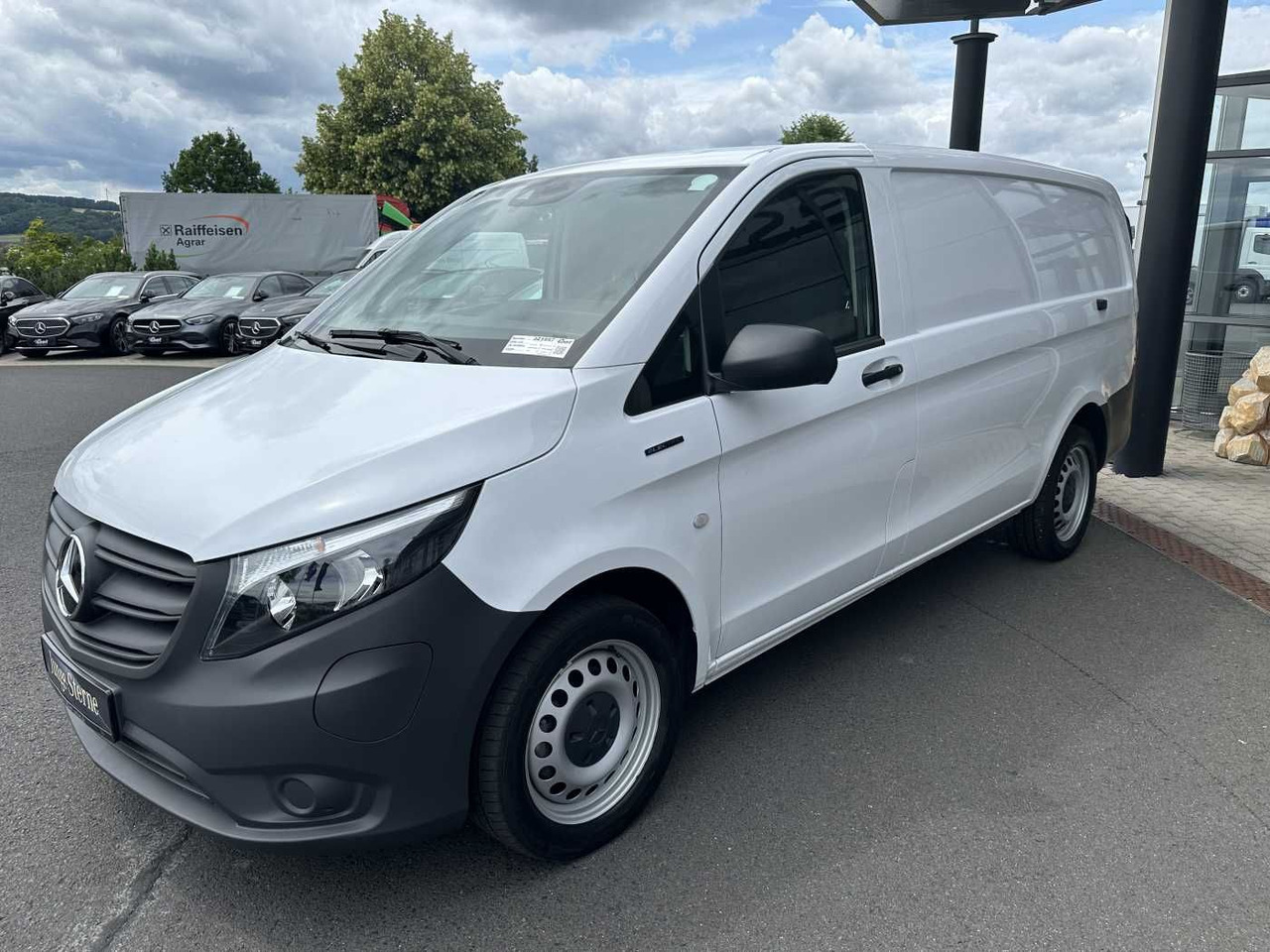 Mercedes-Benz eVito 112 Klima Kamera Navi SHZ Tempomat - Pieni pakettiauto, Sähköpakettiauto: kuva Mercedes-Benz eVito 112 Klima Kamera Navi SHZ Tempomat - Pieni pakettiauto, Sähköpakettiauto Mercedes-Benz eVito 112 Klima Kamera Navi SHZ Tempomat - Pieni pakettiauto, Sähköpakettiauto: kuva Mercedes-Benz eVito 112 Klima Kamera Navi SHZ Tempomat - Pieni pakettiauto, Sähköpakettiauto