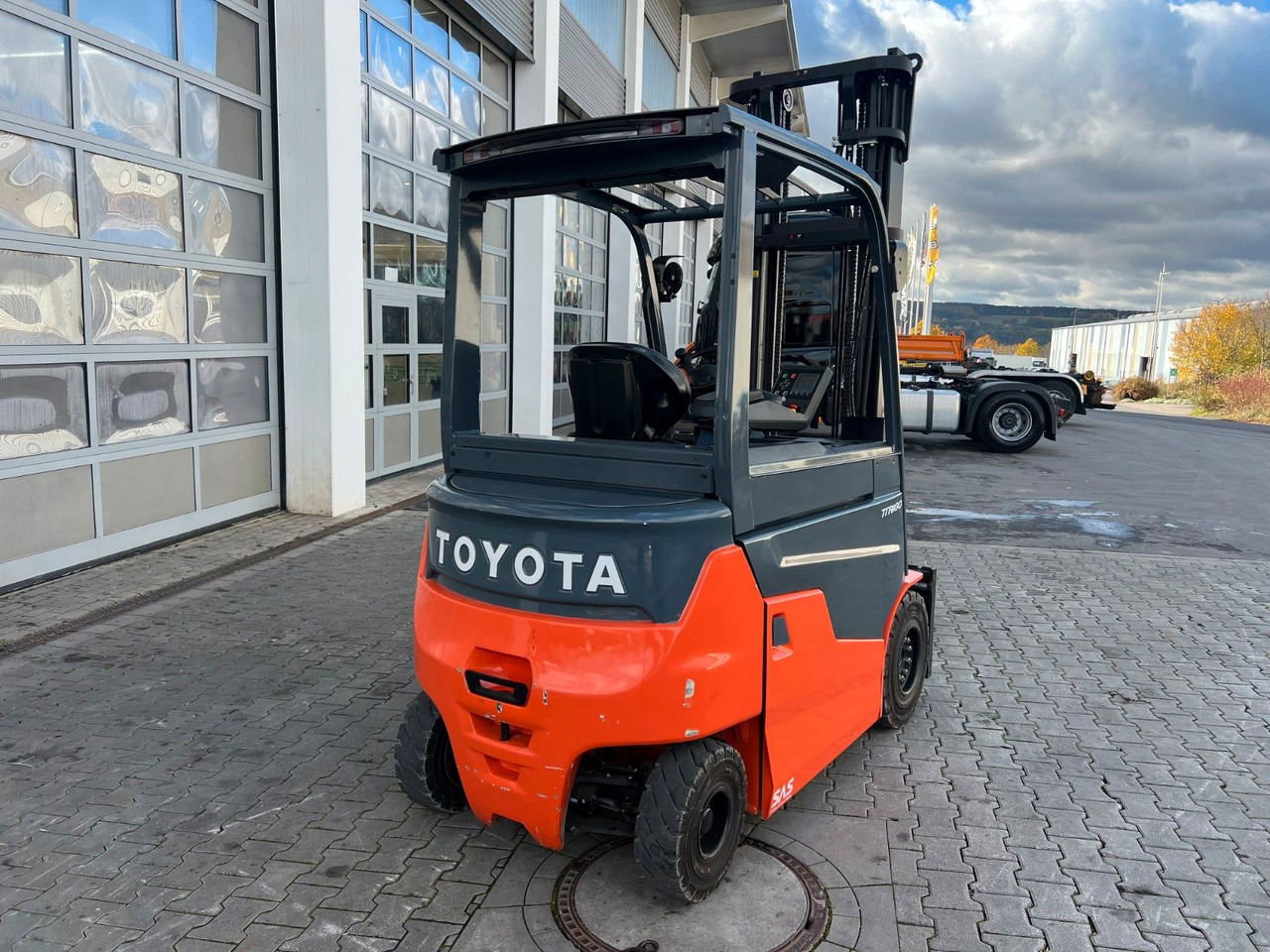 Toyota 9FBMK30T / Duplex: 3.90m / nur 317h! / SS - Muut kone: kuva Toyota 9FBMK30T / Duplex: 3.90m / nur 317h! / SS - Muut kone Toyota 9FBMK30T / Duplex: 3.90m / nur 317h! / SS - Muut kone: kuva Toyota 9FBMK30T / Duplex: 3.90m / nur 317h! / SS - Muut kone