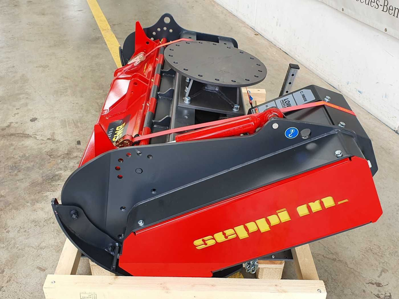 Seppi M. BMS-F 125 Forstmulcher / NEU / lagernd - Metsämurskain: kuva Seppi M. BMS-F 125 Forstmulcher / NEU / lagernd - Metsämurskain Seppi M. BMS-F 125 Forstmulcher / NEU / lagernd - Metsämurskain: kuva Seppi M. BMS-F 125 Forstmulcher / NEU / lagernd - Metsämurskain