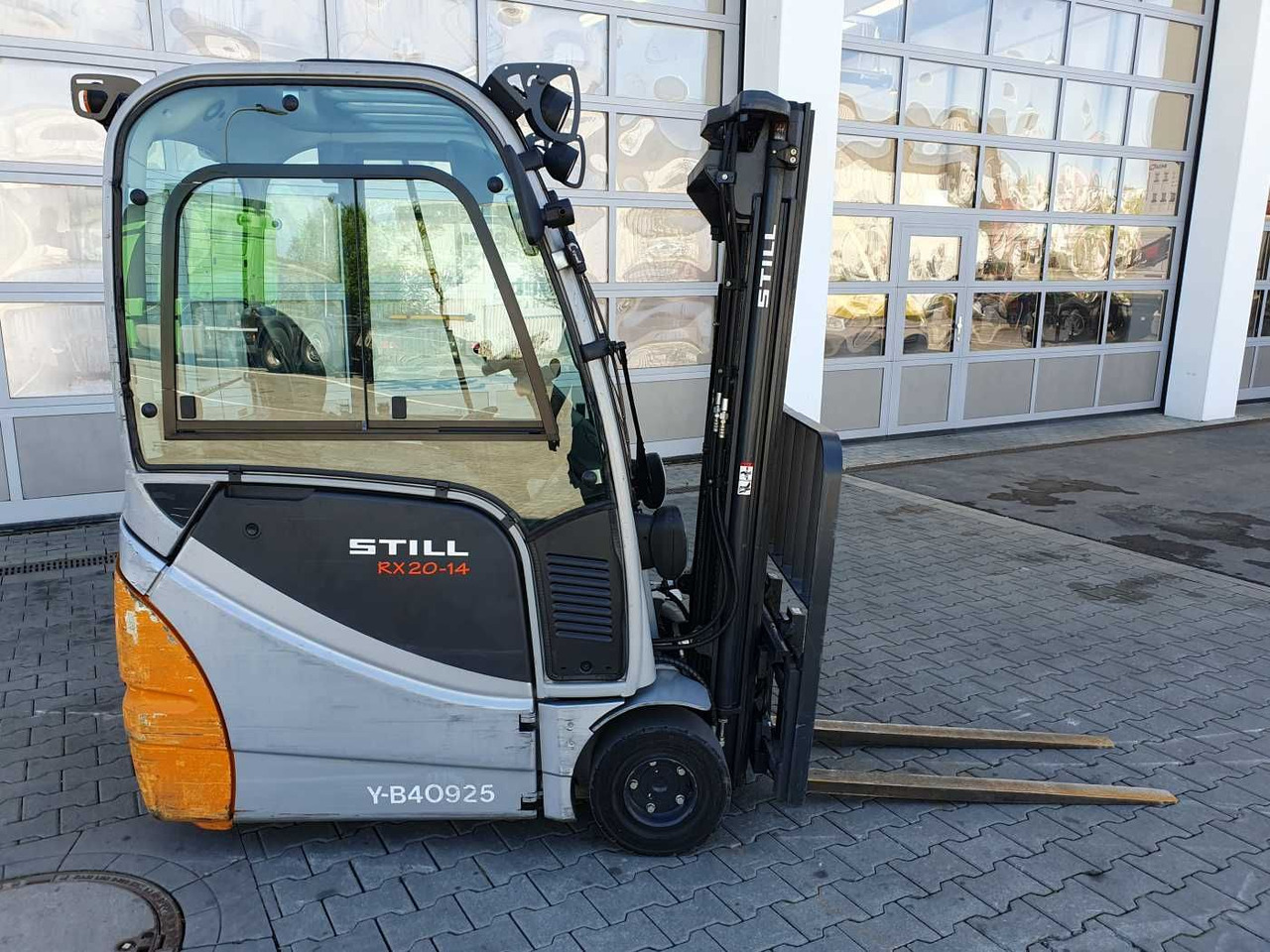 Still RX20-14 / 2023 / Triplex: 4.60m! / 2.604h / SS - Sähkötrukki: kuva Still RX20-14 / 2023 / Triplex: 4.60m! / 2.604h / SS - Sähkötrukki Still RX20-14 / 2023 / Triplex: 4.60m! / 2.604h / SS - Sähkötrukki: kuva Still RX20-14 / 2023 / Triplex: 4.60m! / 2.604h / SS - Sähkötrukki