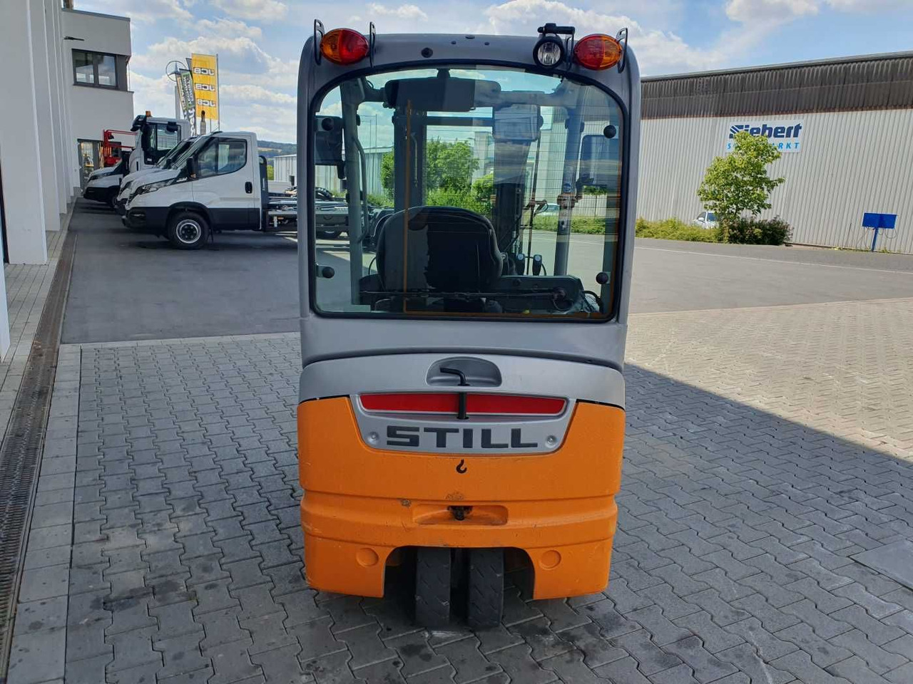 Still RX20-14 / 2025 / Triplex: 4.30m! / 751h! / SS - Sähkötrukki: kuva Still RX20-14 / 2025 / Triplex: 4.30m! / 751h! / SS - Sähkötrukki Still RX20-14 / 2025 / Triplex: 4.30m! / 751h! / SS - Sähkötrukki: kuva Still RX20-14 / 2025 / Triplex: 4.30m! / 751h! / SS - Sähkötrukki