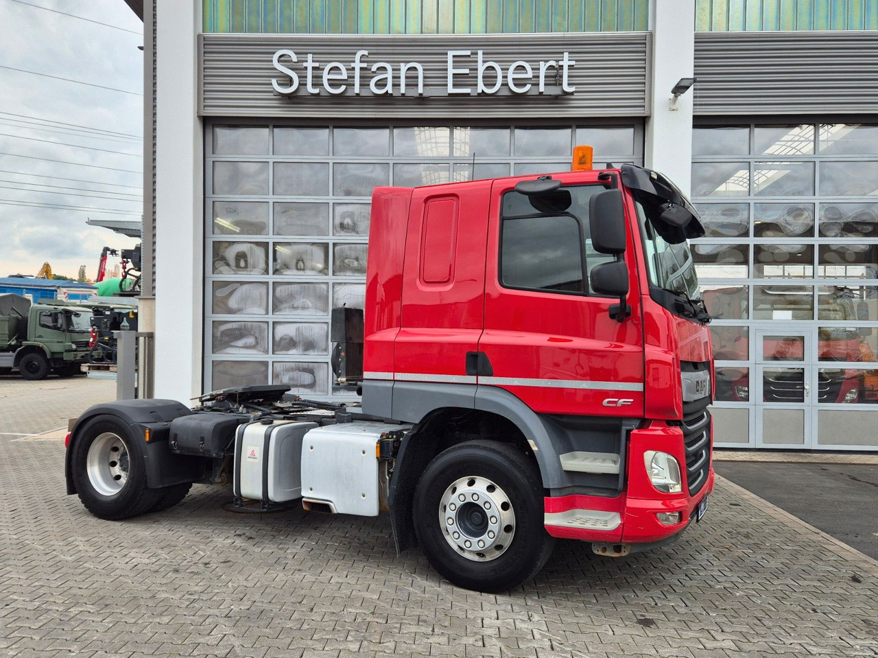 DAF CF 450 FT 4x2 Hydraulik Alu-Felgen Bett - Vetopöytäauto: kuva DAF CF 450 FT 4x2 Hydraulik Alu-Felgen Bett - Vetopöytäauto DAF CF 450 FT 4x2 Hydraulik Alu-Felgen Bett - Vetopöytäauto: kuva DAF CF 450 FT 4x2 Hydraulik Alu-Felgen Bett - Vetopöytäauto