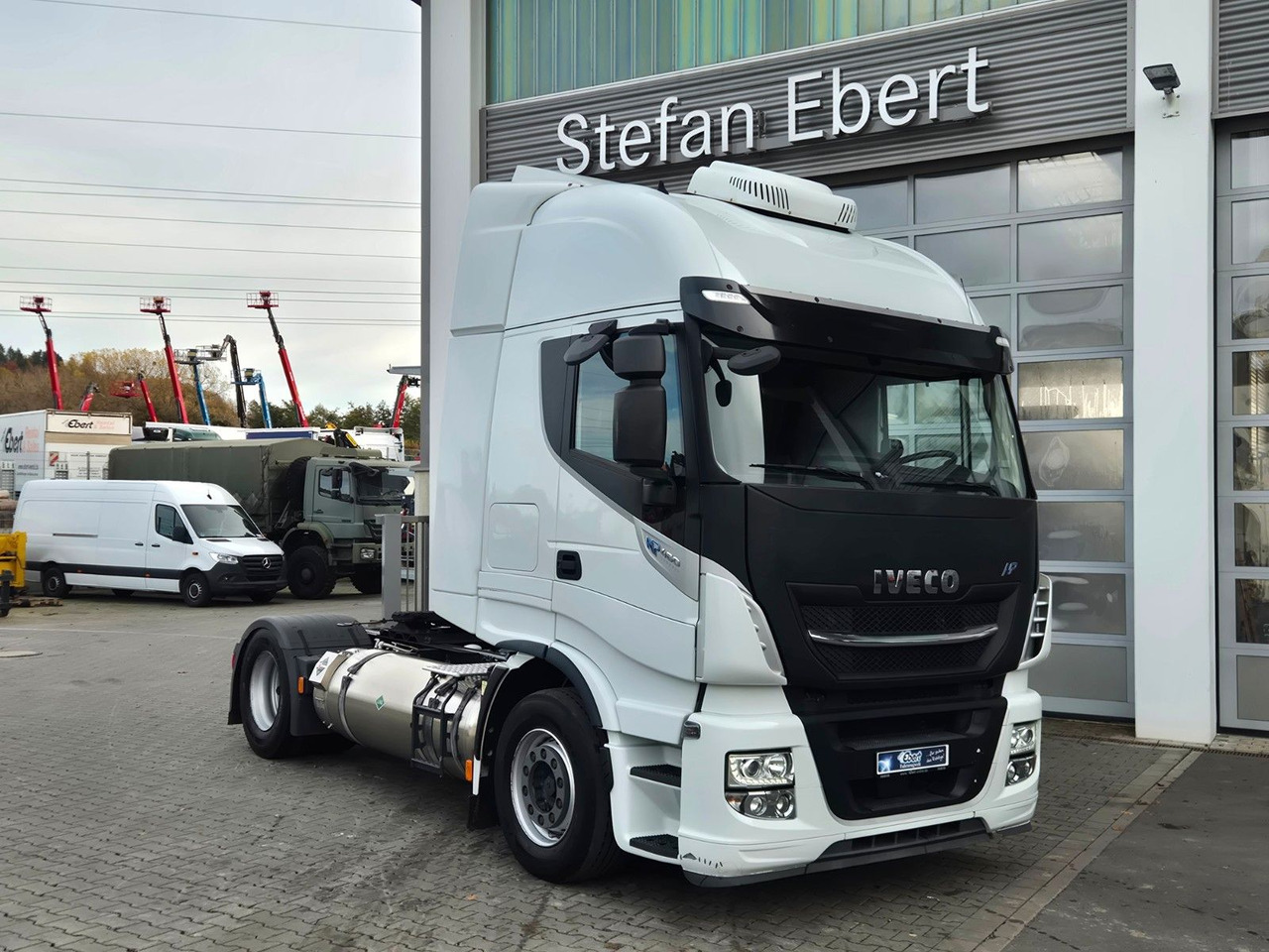 Iveco Stralis 460NP LNG Standklima Xenon 3 Stück - Vetopöytäauto: kuva Iveco Stralis 460NP LNG Standklima Xenon 3 Stück - Vetopöytäauto Iveco Stralis 460NP LNG Standklima Xenon 3 Stück - Vetopöytäauto: kuva Iveco Stralis 460NP LNG Standklima Xenon 3 Stück - Vetopöytäauto