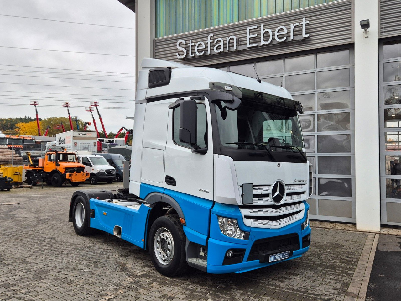 Mercedes-Benz Actros 1845 LS Öl-Retarder Navi PPC 2x Bett - Vetopöytäauto: kuva Mercedes-Benz Actros 1845 LS Öl-Retarder Navi PPC 2x Bett - Vetopöytäauto Mercedes-Benz Actros 1845 LS Öl-Retarder Navi PPC 2x Bett - Vetopöytäauto: kuva Mercedes-Benz Actros 1845 LS Öl-Retarder Navi PPC 2x Bett - Vetopöytäauto