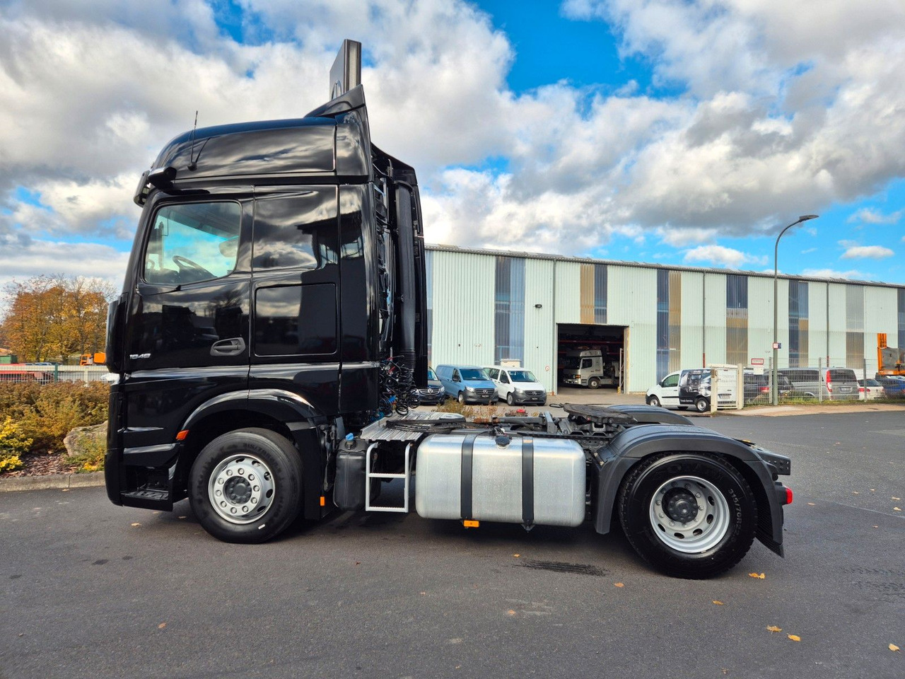 Mercedes-Benz Actros 1848 LS Hydraulik Reatarder Standklima - Vetopöytäauto: kuva Mercedes-Benz Actros 1848 LS Hydraulik Reatarder Standklima - Vetopöytäauto Mercedes-Benz Actros 1848 LS Hydraulik Reatarder Standklima - Vetopöytäauto: kuva Mercedes-Benz Actros 1848 LS Hydraulik Reatarder Standklima - Vetopöytäauto