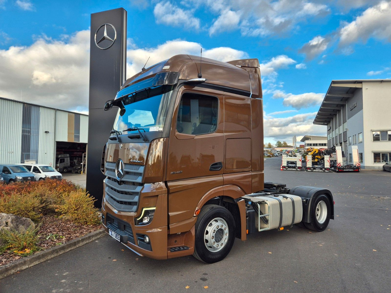Mercedes-Benz Actros 1848 LS Öl-Retarder Standklima BigSpace - Vetopöytäauto: kuva Mercedes-Benz Actros 1848 LS Öl-Retarder Standklima BigSpace - Vetopöytäauto Mercedes-Benz Actros 1848 LS Öl-Retarder Standklima BigSpace - Vetopöytäauto: kuva Mercedes-Benz Actros 1848 LS Öl-Retarder Standklima BigSpace - Vetopöytäauto