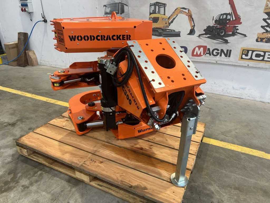 Westtech Woodcracker C300 Fällgreifer / Tiltator Westtech Woodcracker C300 Fällgreifer / Tiltator - Harvesteripää: kuva Westtech Woodcracker C300 Fällgreifer / Tiltator Westtech Woodcracker C300 Fällgreifer / Tiltator - Harvesteripää Westtech Woodcracker C300 Fällgreifer / Tiltator Westtech Woodcracker C300 Fällgreifer / Tiltator - Harvesteripää: kuva Westtech Woodcracker C300 Fällgreifer / Tiltator Westtech Woodcracker C300 Fällgreifer / Tiltator - Harvesteripää
