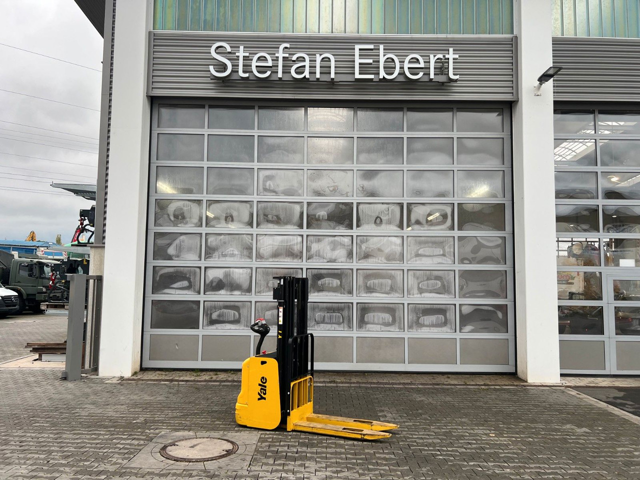 Yale MS 12 AC / Triplex: 4m! / nur 229h! / 2014 - Pinoamistrukki: kuva Yale MS 12 AC / Triplex: 4m! / nur 229h! / 2014 - Pinoamistrukki Yale MS 12 AC / Triplex: 4m! / nur 229h! / 2014 - Pinoamistrukki: kuva Yale MS 12 AC / Triplex: 4m! / nur 229h! / 2014 - Pinoamistrukki