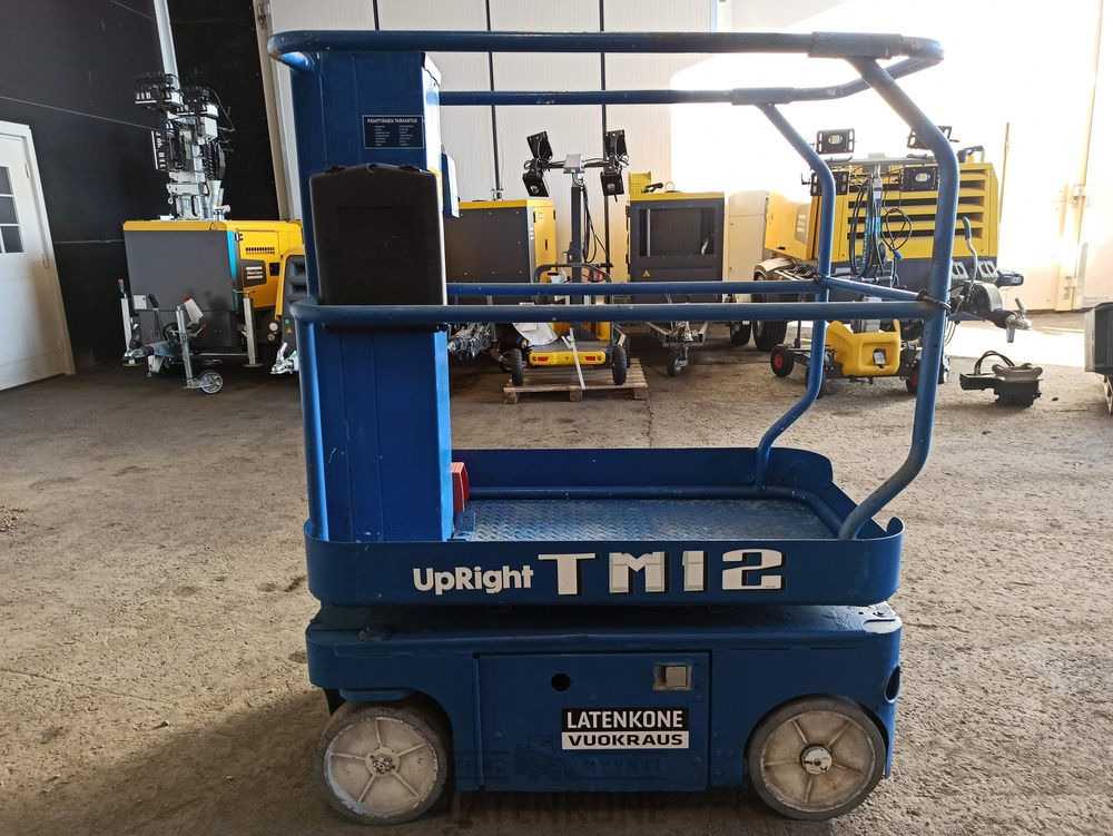 UpRight TM12 Akkusaksilava - Pystymastonostin: kuva UpRight TM12 Akkusaksilava - Pystymastonostin UpRight TM12 Akkusaksilava - Pystymastonostin: kuva UpRight TM12 Akkusaksilava - Pystymastonostin