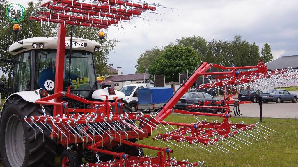 Agro-Factory II Weeder harrow IZAK AFR4/9,0H, 9m - Joustopiikkiäes: kuva Agro-Factory II Weeder harrow IZAK AFR4/9,0H, 9m - Joustopiikkiäes Agro-Factory II Weeder harrow IZAK AFR4/9,0H, 9m - Joustopiikkiäes: kuva Agro-Factory II Weeder harrow IZAK AFR4/9,0H, 9m - Joustopiikkiäes