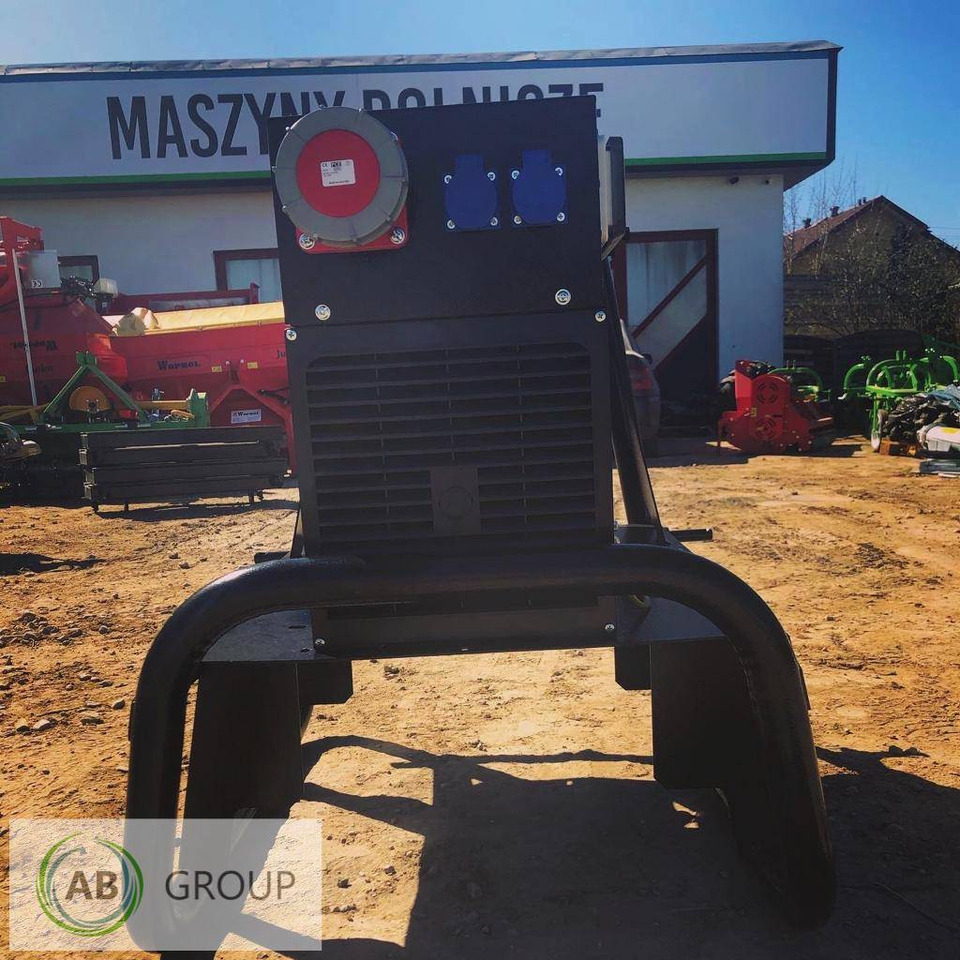 Agrovolt Generator AV38 - Sähkögeneraattori: kuva Agrovolt Generator AV38 - Sähkögeneraattori Agrovolt Generator AV38 - Sähkögeneraattori: kuva Agrovolt Generator AV38 - Sähkögeneraattori