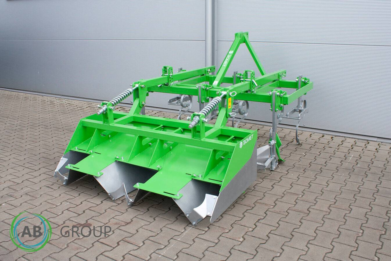 Bomet U865/9 Noctu potato ridger with forming attachment - Maanmuokkauskone: kuva Bomet U865/9 Noctu potato ridger with forming attachment - Maanmuokkauskone Bomet U865/9 Noctu potato ridger with forming attachment - Maanmuokkauskone: kuva Bomet U865/9 Noctu potato ridger with forming attachment - Maanmuokkauskone
