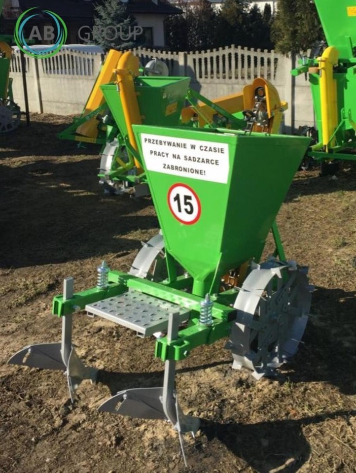 Bomet single-row potato planter Gemini S 239/2 - Perunanistutuskone: kuva Bomet single-row potato planter Gemini S 239/2 - Perunanistutuskone Bomet single-row potato planter Gemini S 239/2 - Perunanistutuskone: kuva Bomet single-row potato planter Gemini S 239/2 - Perunanistutuskone