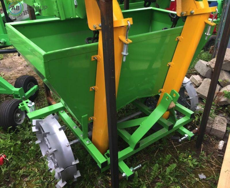 Bomet two-row potato planter Gemini S239/1 - Perunanistutuskone: kuva Bomet two-row potato planter Gemini S239/1 - Perunanistutuskone Bomet two-row potato planter Gemini S239/1 - Perunanistutuskone: kuva Bomet two-row potato planter Gemini S239/1 - Perunanistutuskone