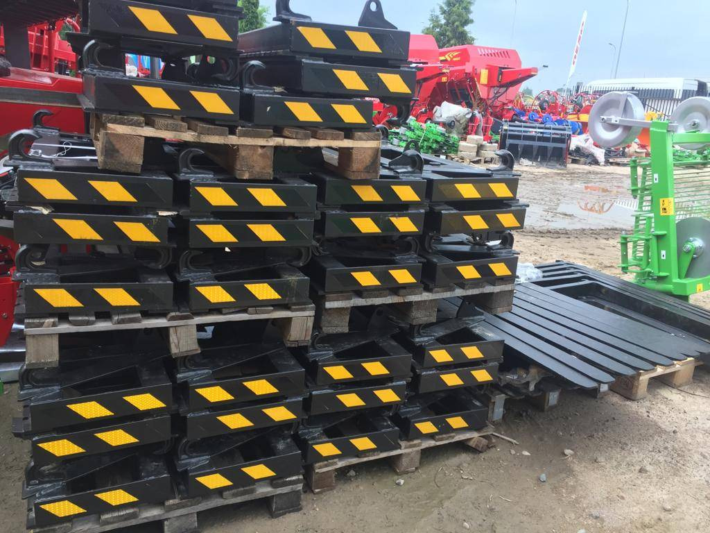 Euro frame pallet forks ON STOCK - Haarukka - Maatalouskoneet: kuva Euro frame pallet forks ON STOCK - Haarukka - Maatalouskoneet Euro frame pallet forks ON STOCK - Haarukka - Maatalouskoneet: kuva Euro frame pallet forks ON STOCK - Haarukka - Maatalouskoneet