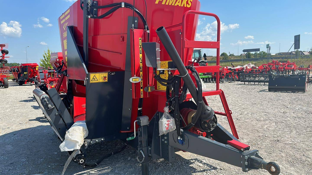 Fimaks vertical feeder mixer FMV8L, 8 m3 - Seosrehuvaunu: kuva Fimaks vertical feeder mixer FMV8L, 8 m3 - Seosrehuvaunu Fimaks vertical feeder mixer FMV8L, 8 m3 - Seosrehuvaunu: kuva Fimaks vertical feeder mixer FMV8L, 8 m3 - Seosrehuvaunu