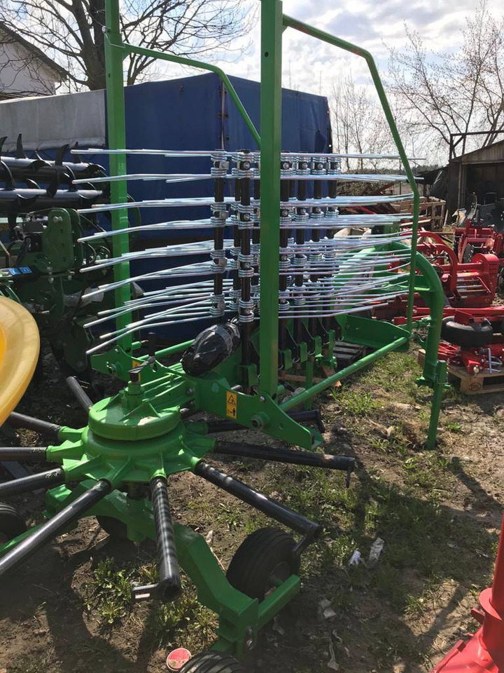Inter-Tech rotary rake 4,2m - Pöyhin: kuva Inter-Tech rotary rake 4,2m - Pöyhin Inter-Tech rotary rake 4,2m - Pöyhin: kuva Inter-Tech rotary rake 4,2m - Pöyhin