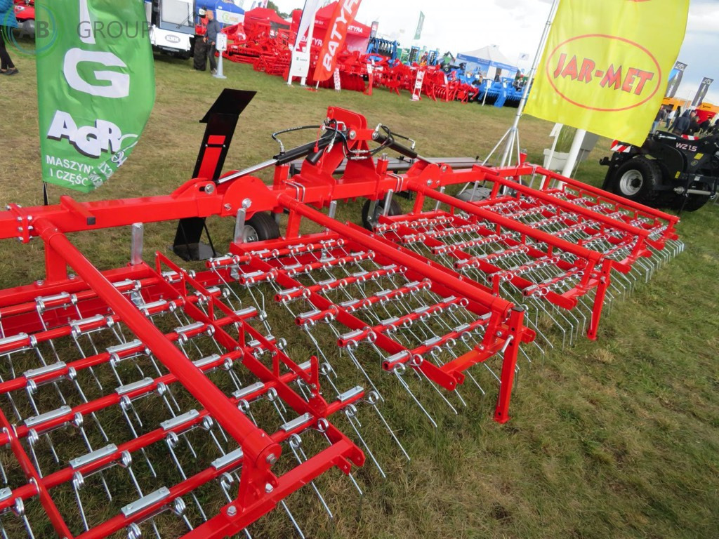 Jar-Met weeder harrow 9 m - Joustopiikkiäes: kuva Jar-Met weeder harrow 9 m - Joustopiikkiäes Jar-Met weeder harrow 9 m - Joustopiikkiäes: kuva Jar-Met weeder harrow 9 m - Joustopiikkiäes