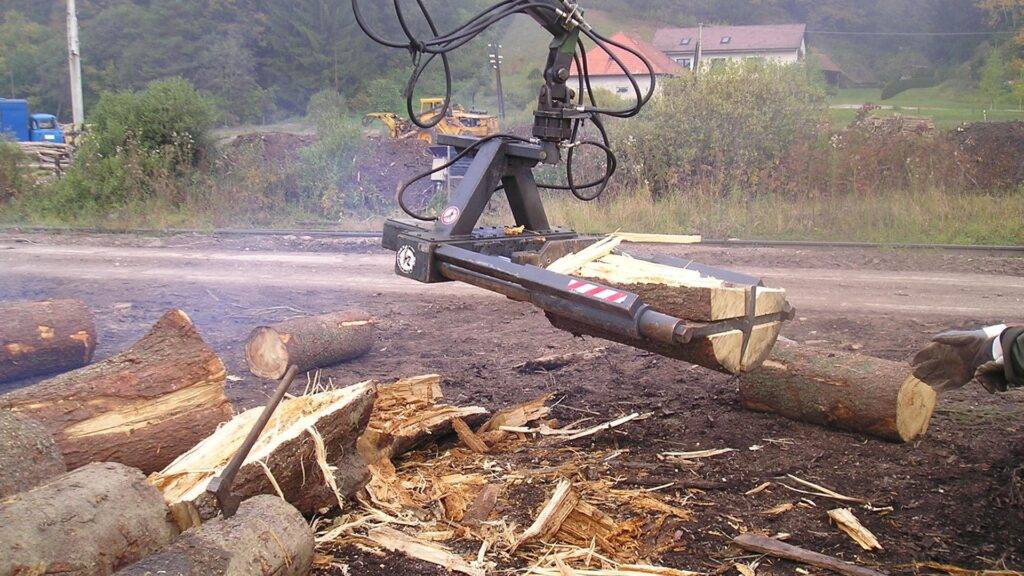 Kovaco Wood spliter WS 550 - Klapikone: kuva Kovaco Wood spliter WS 550 - Klapikone Kovaco Wood spliter WS 550 - Klapikone: kuva Kovaco Wood spliter WS 550 - Klapikone