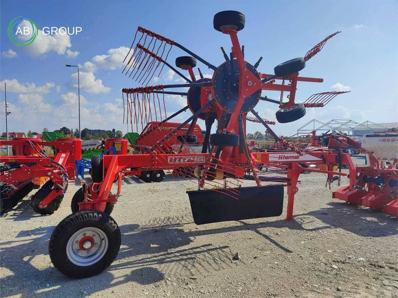 Zgrabiarka dwukaruzelowa Harmak HT-745 - Pöyhin: kuva Zgrabiarka dwukaruzelowa Harmak HT-745 - Pöyhin Zgrabiarka dwukaruzelowa Harmak HT-745 - Pöyhin: kuva Zgrabiarka dwukaruzelowa Harmak HT-745 - Pöyhin