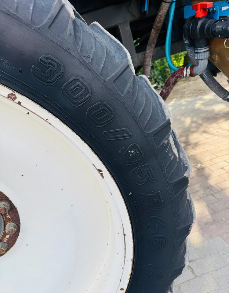 Kasvinsuojeluruisku Challenger ROGATOR 618: kuva Kasvinsuojeluruisku Challenger ROGATOR 618 Kasvinsuojeluruisku Challenger ROGATOR 618: kuva Kasvinsuojeluruisku Challenger ROGATOR 618