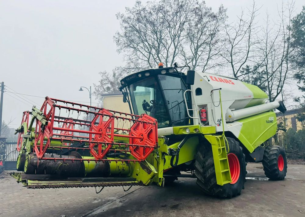 Claas TUCANO 430 APS - Leikkuupuimuri: kuva  Claas TUCANO 430 APS - Leikkuupuimuri Claas TUCANO 430 APS - Leikkuupuimuri: kuva  Claas TUCANO 430 APS - Leikkuupuimuri