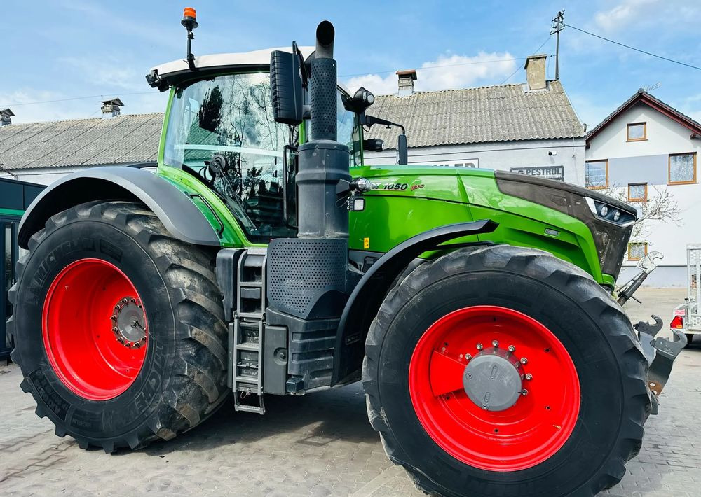 Fendt 1050 Vario - Traktori: kuva Fendt 1050 Vario - Traktori Fendt 1050 Vario - Traktori: kuva Fendt 1050 Vario - Traktori