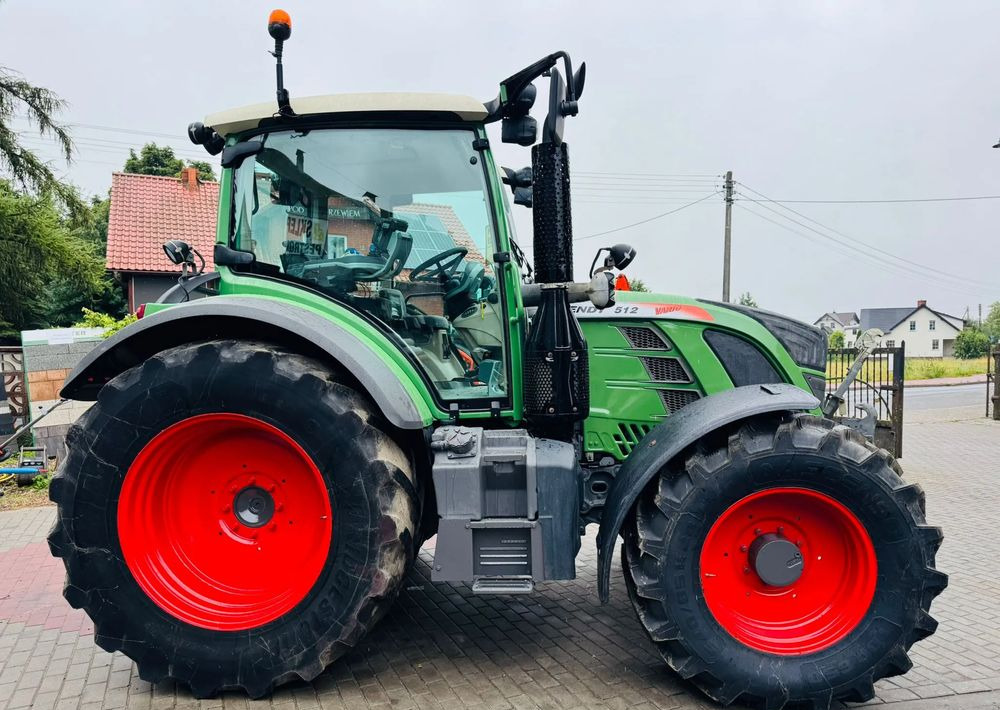 Fendt 512 Vario - Traktori: kuva Fendt 512 Vario - Traktori Fendt 512 Vario - Traktori: kuva Fendt 512 Vario - Traktori