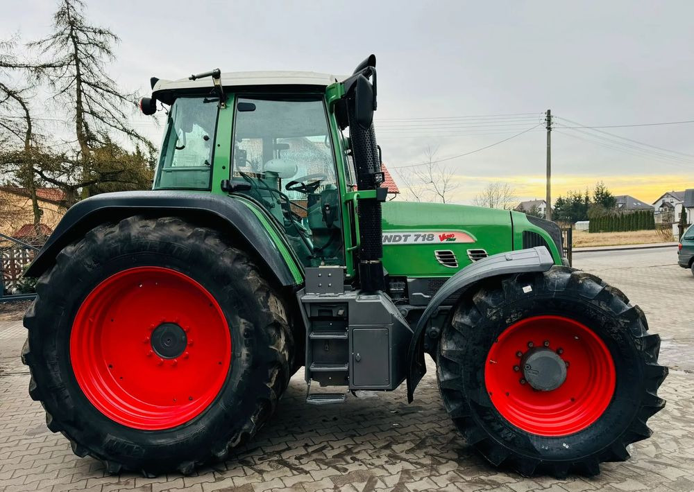 Fendt 718 Vario TMS - Traktori: kuva Fendt 718 Vario TMS - Traktori Fendt 718 Vario TMS - Traktori: kuva Fendt 718 Vario TMS - Traktori