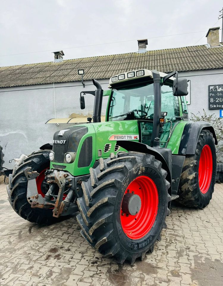 Fendt 718 Vario TMS - Traktori: kuva Fendt 718 Vario TMS - Traktori Fendt 718 Vario TMS - Traktori: kuva Fendt 718 Vario TMS - Traktori