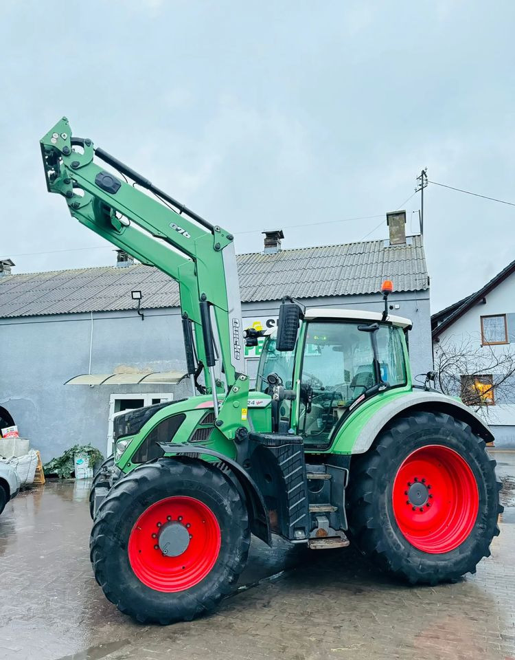 Fendt 724 - Traktori: kuva Fendt 724 - Traktori Fendt 724 - Traktori: kuva Fendt 724 - Traktori