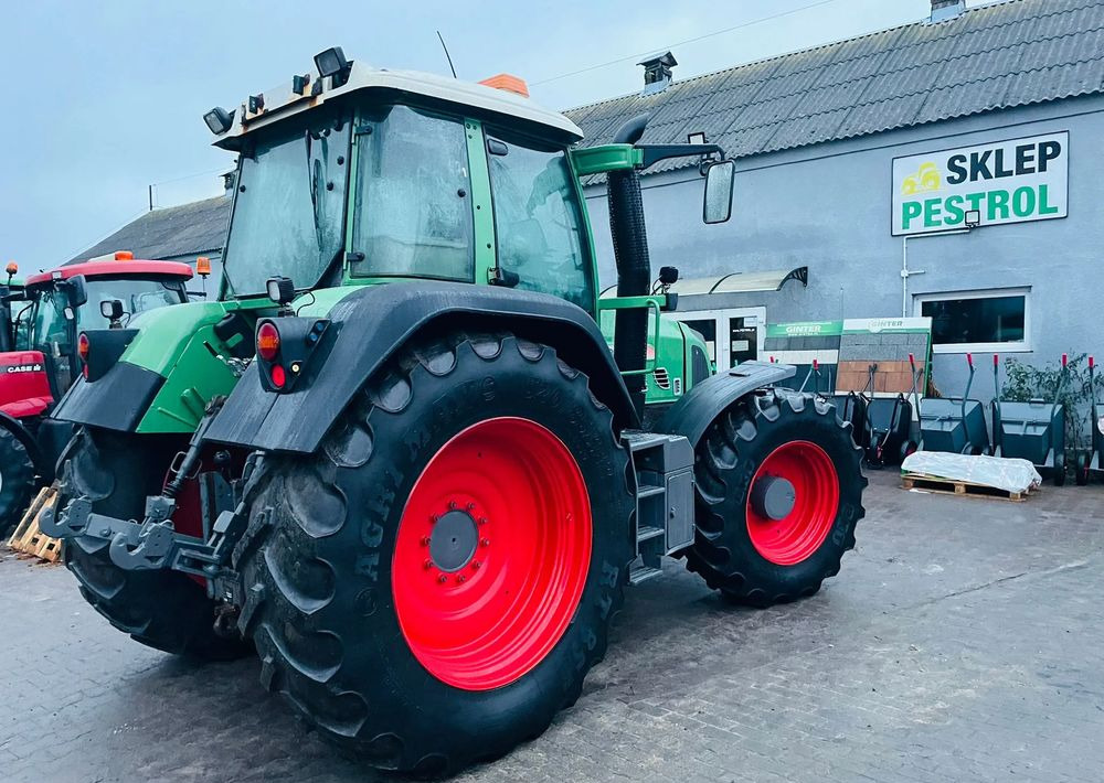 Fendt 820 - Traktori: kuva Fendt 820 - Traktori Fendt 820 - Traktori: kuva Fendt 820 - Traktori