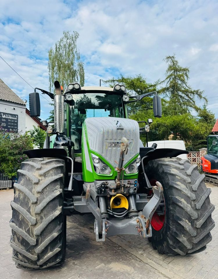 Fendt 828 Vario Profi Plus - Traktori: kuva Fendt 828 Vario Profi Plus - Traktori Fendt 828 Vario Profi Plus - Traktori: kuva Fendt 828 Vario Profi Plus - Traktori