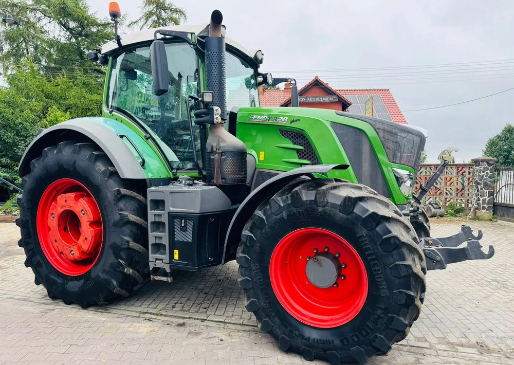 Fendt 828 Vario Profi Plus - Traktori: kuva Fendt 828 Vario Profi Plus - Traktori Fendt 828 Vario Profi Plus - Traktori: kuva Fendt 828 Vario Profi Plus - Traktori