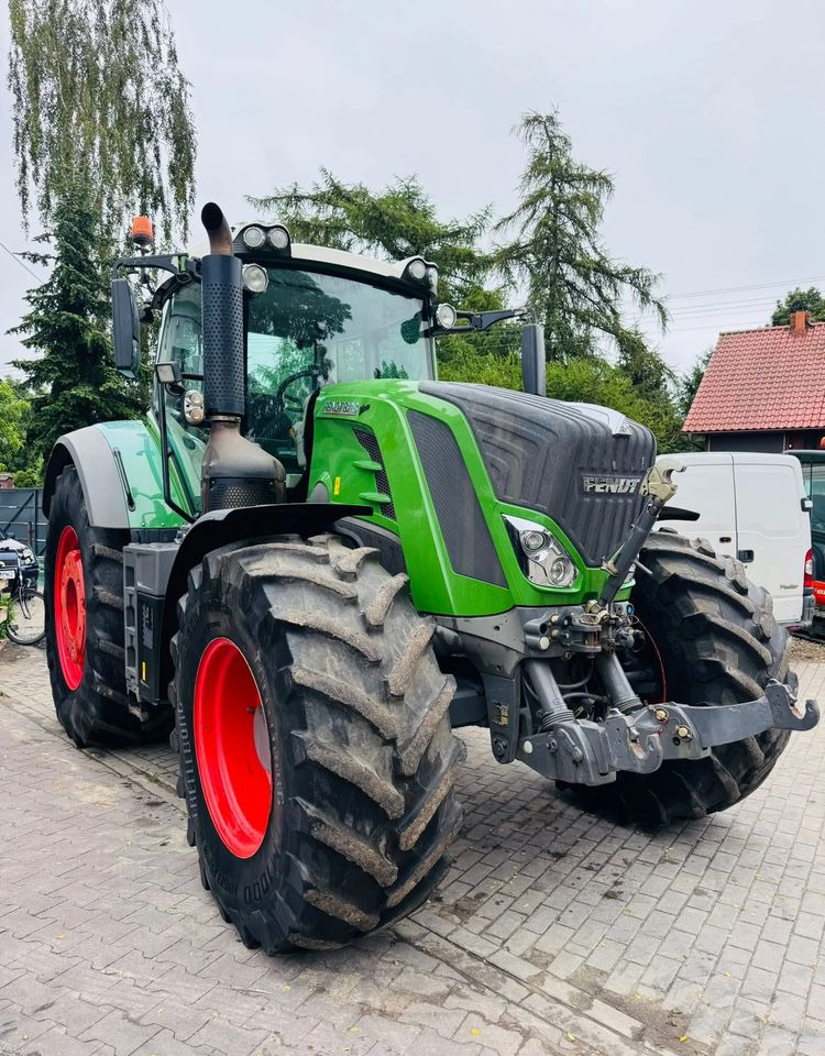 Fendt 828 Vario Profi Plus - Traktori: kuva Fendt 828 Vario Profi Plus - Traktori Fendt 828 Vario Profi Plus - Traktori: kuva Fendt 828 Vario Profi Plus - Traktori