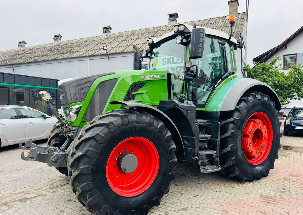 Fendt 828 Vario Profi Plus - Traktori: kuva Fendt 828 Vario Profi Plus - Traktori Fendt 828 Vario Profi Plus - Traktori: kuva Fendt 828 Vario Profi Plus - Traktori