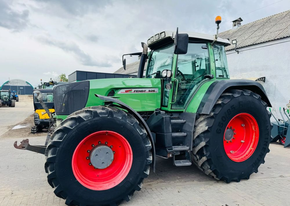 Fendt 926 Vario - Traktori: kuva Fendt 926 Vario - Traktori Fendt 926 Vario - Traktori: kuva Fendt 926 Vario - Traktori