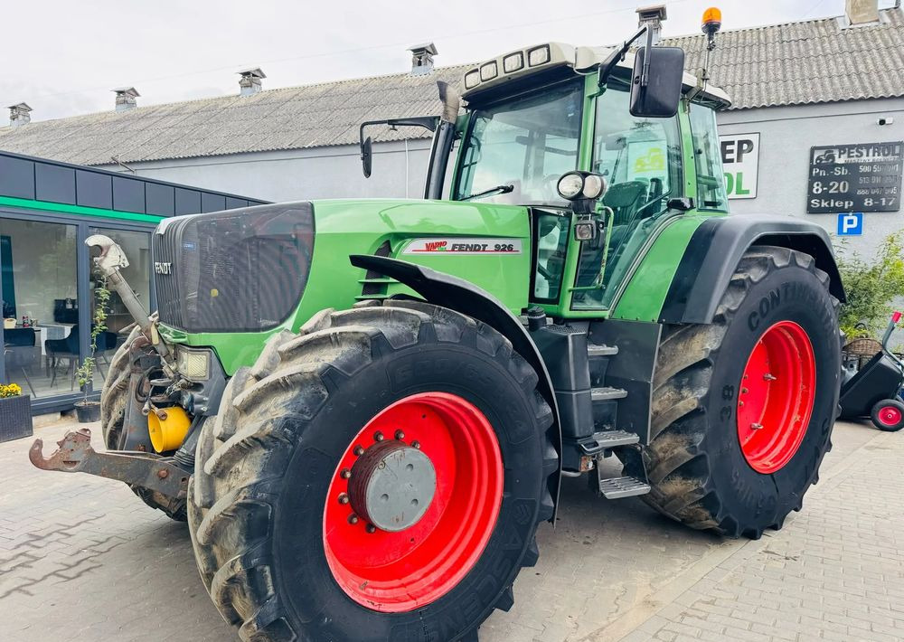 Traktori Fendt 926 Vario: kuva Traktori Fendt 926 Vario Traktori Fendt 926 Vario: kuva Traktori Fendt 926 Vario