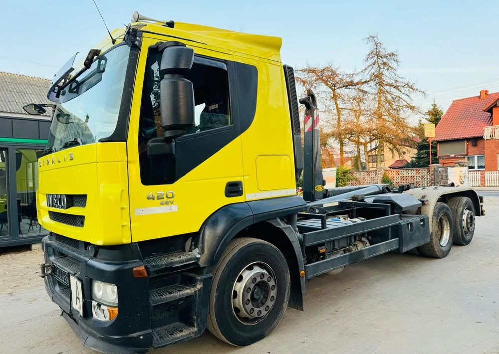 Iveco STRALIS - Koukkulava kuorma-auto: kuva Iveco STRALIS - Koukkulava kuorma-auto Iveco STRALIS - Koukkulava kuorma-auto: kuva Iveco STRALIS - Koukkulava kuorma-auto