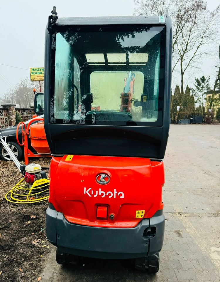 Kubota KX015-4 - Minikuormaaja: kuva  Kubota KX015-4 - Minikuormaaja Kubota KX015-4 - Minikuormaaja: kuva  Kubota KX015-4 - Minikuormaaja