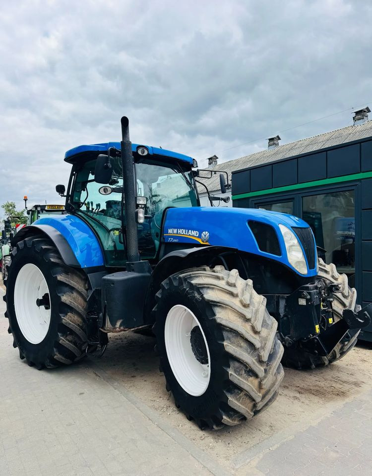 New Holland T7.260 Powercommand - Traktori: kuva New Holland T7.260 Powercommand - Traktori New Holland T7.260 Powercommand - Traktori: kuva New Holland T7.260 Powercommand - Traktori