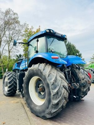 New Holland T8.390 - Traktori: kuva New Holland T8.390 - Traktori New Holland T8.390 - Traktori: kuva New Holland T8.390 - Traktori