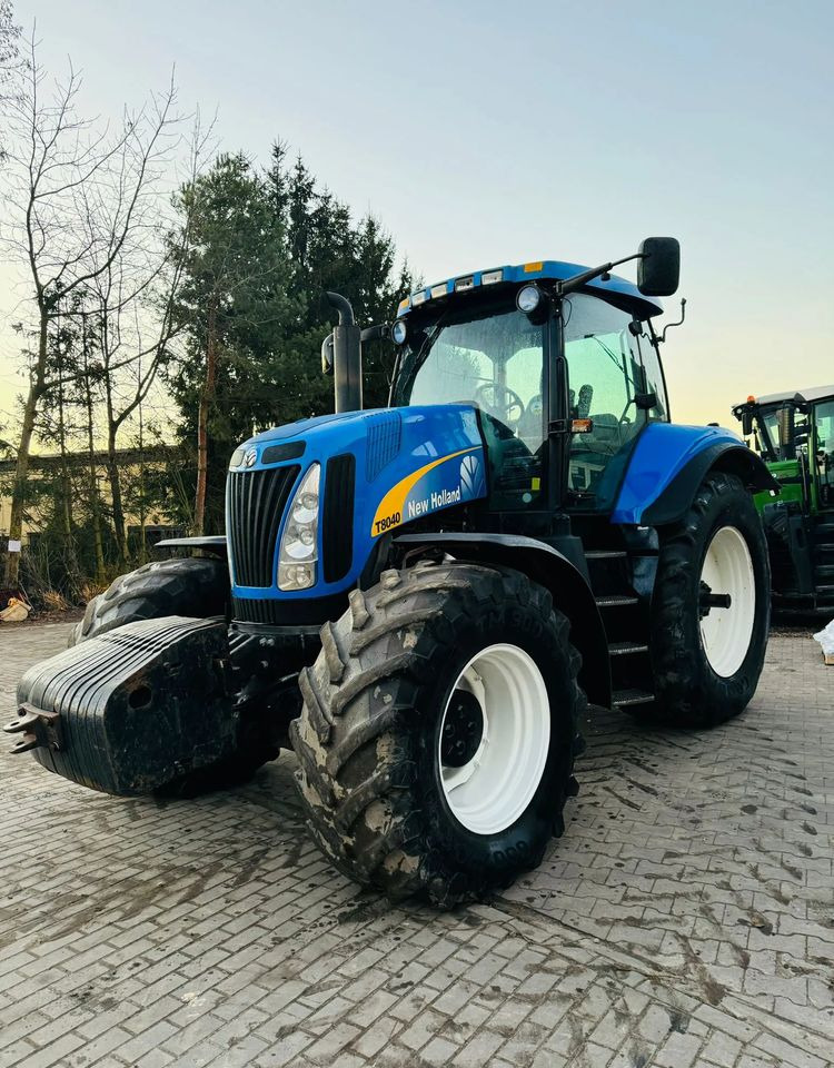 New Holland T8040 - Traktori: kuva New Holland T8040 - Traktori New Holland T8040 - Traktori: kuva New Holland T8040 - Traktori
