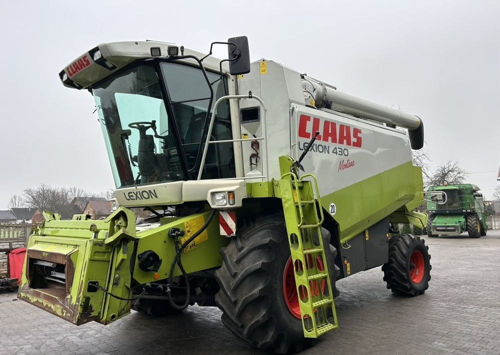 Claas Lexion 430 Montana - Leikkuupuimuri: kuva Claas Lexion 430 Montana - Leikkuupuimuri Claas Lexion 430 Montana - Leikkuupuimuri: kuva Claas Lexion 430 Montana - Leikkuupuimuri
