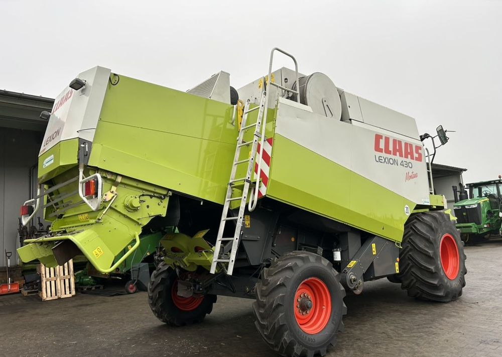 Claas Lexion 430 Montana - Leikkuupuimuri: kuva Claas Lexion 430 Montana - Leikkuupuimuri Claas Lexion 430 Montana - Leikkuupuimuri: kuva Claas Lexion 430 Montana - Leikkuupuimuri