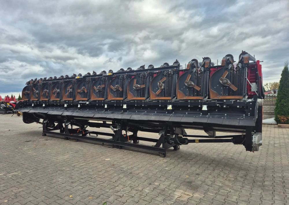 Geringhoff Mais Star Horizon 1200B - Leikkuupöytä - maissi: kuva Geringhoff Mais Star Horizon 1200B - Leikkuupöytä - maissi Geringhoff Mais Star Horizon 1200B - Leikkuupöytä - maissi: kuva Geringhoff Mais Star Horizon 1200B - Leikkuupöytä - maissi